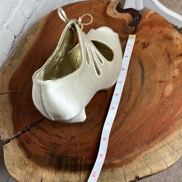 Seychelles I Do Pump in Ivory - Picture 14 of 14